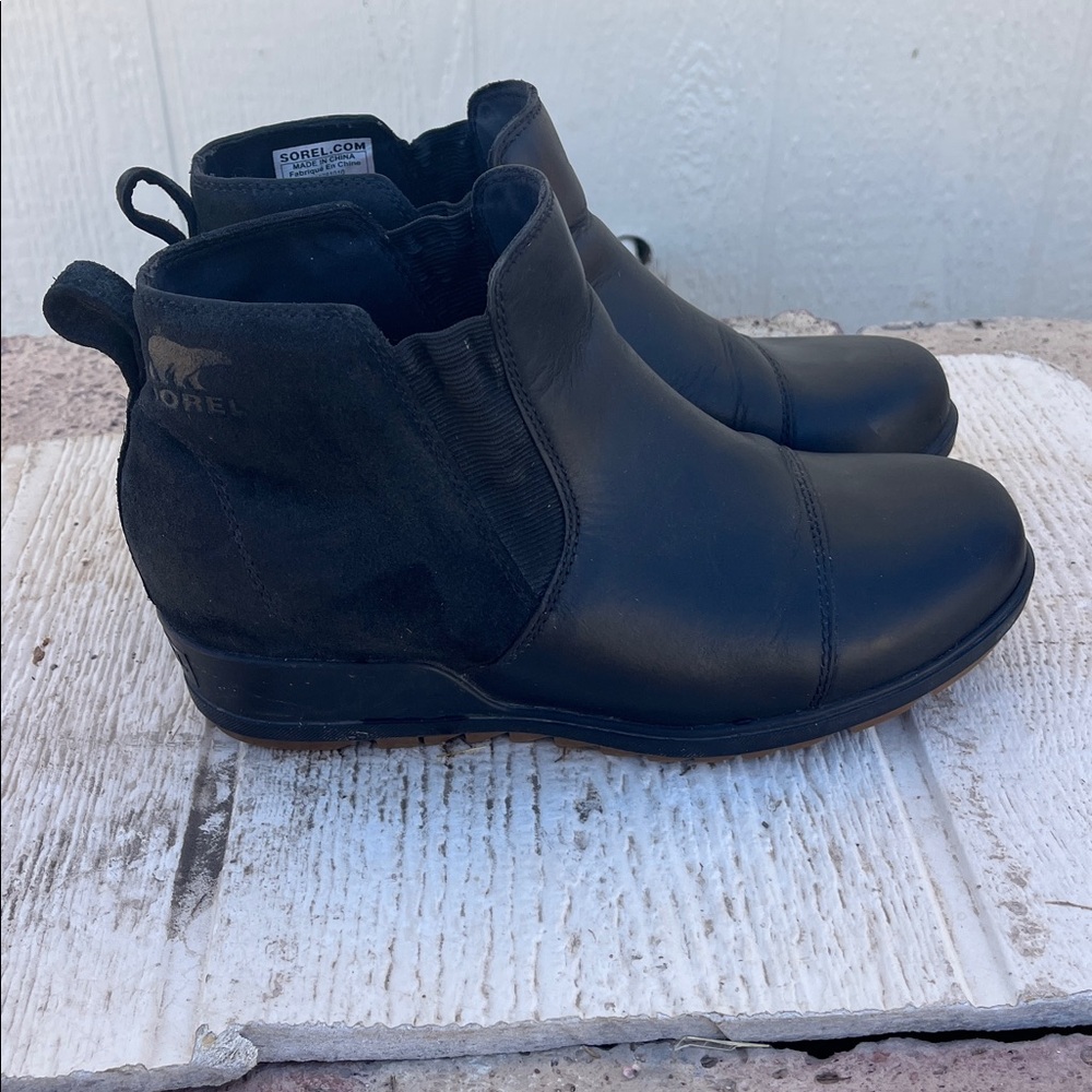 Sorel Evie II Black Leather Wedge Ankle Boots 9.5